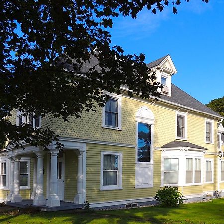 Bed and Breakfast Le Griffon Shediac Exterior foto