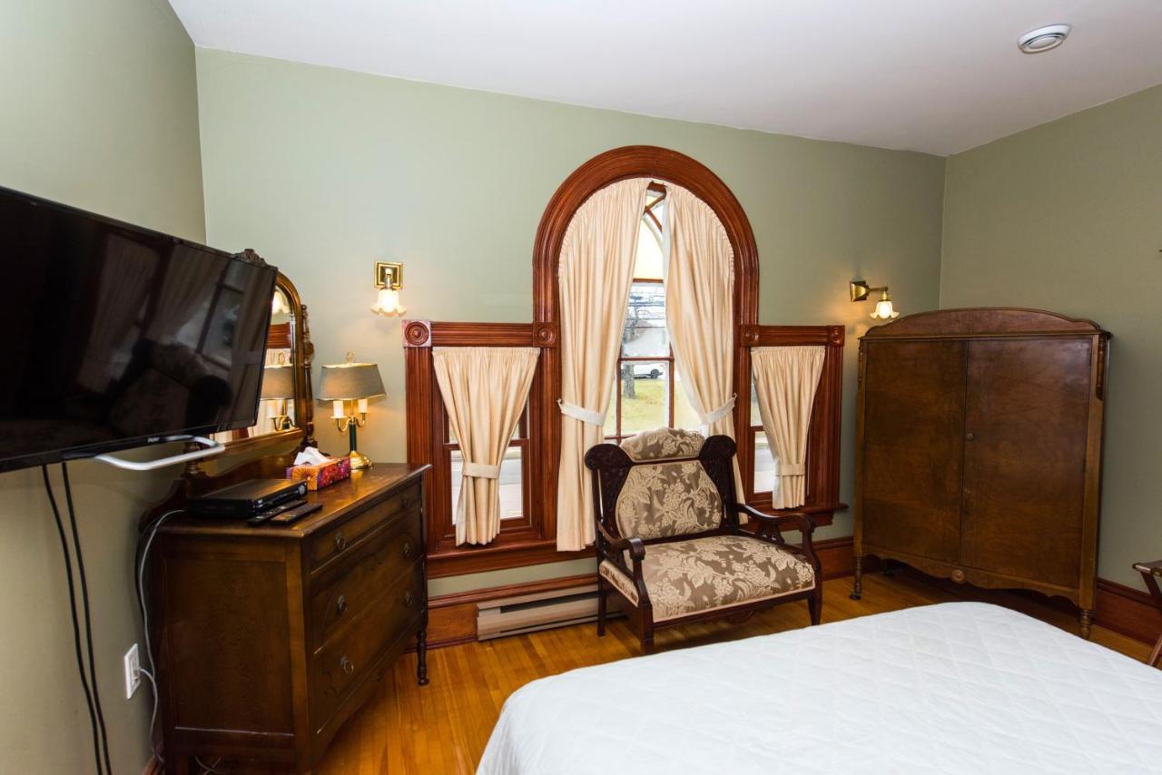 Bed and Breakfast Le Griffon Shediac Exterior foto