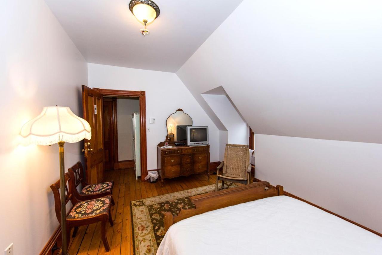 Bed and Breakfast Le Griffon Shediac Exterior foto