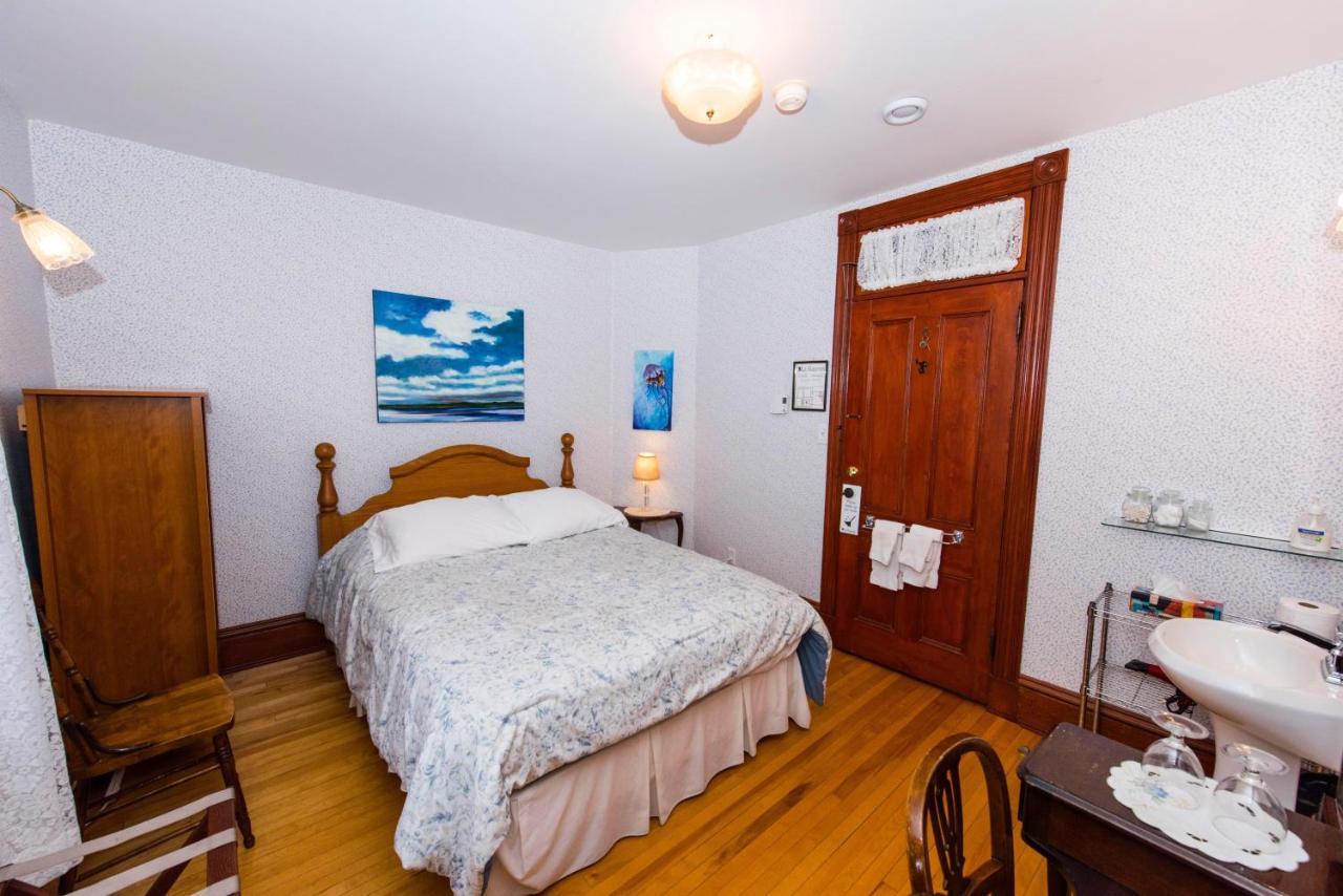 Bed and Breakfast Le Griffon Shediac Exterior foto